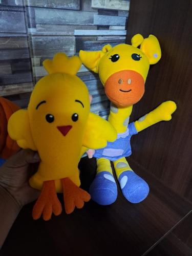 Set De Peluches Wichi Wii Y Arafa 30 Cm Amigos De Plim Plim