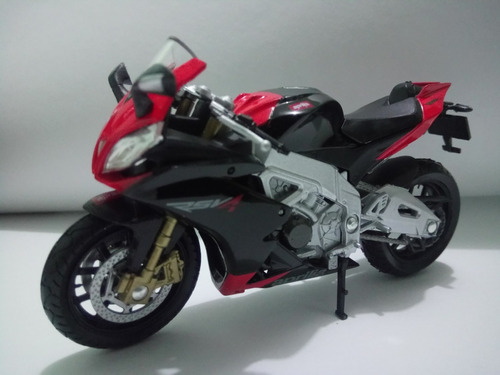 Moto De Colección Aprilia Rsv 4 Factory Escala 1/18 