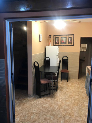 Complejo De Alquiler Temporario Con Piscina Climatizada