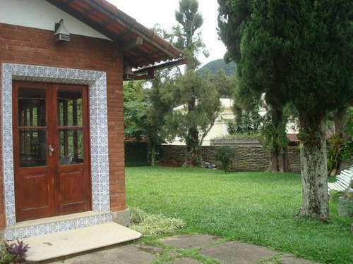 Casa Para Venda Em Teresópolis, Comary, 5 Dormitórios, 1 Suíte, 3 Banheiros - Cs1659_2-399750