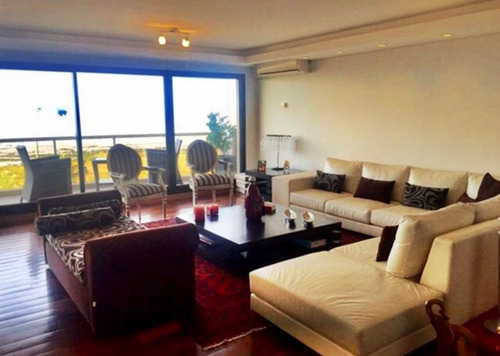 Imagen 2 de 14 de Venta De Dpto Rambla Punta Carretas 3 Dor Y Servicio