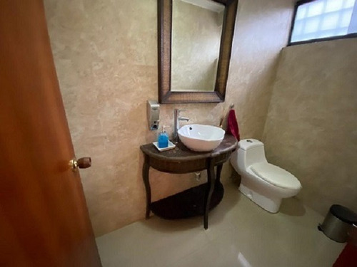 Imagen 12 de 17 de En Venta Casa Quinta De Dos Niveles, Macaracuay 631m2, 5h, 7b, 4m,5pe