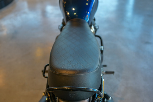 Royal Enfield Interceptor - Barcelona Blue Financiada