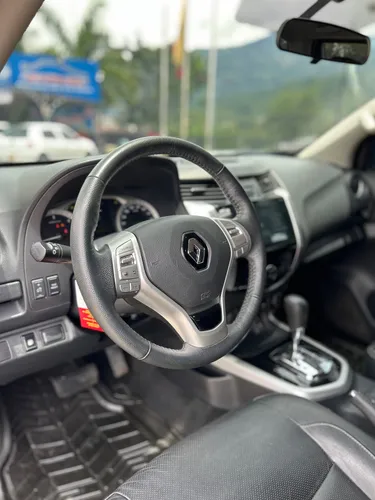 Renault Alaskan 2.5 Intens