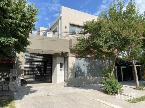 Imagen 20 de 30 de Venta Departamento 2 Dormitorios Contrafrente Estrenar Con Cochera - Granadero Baigorria