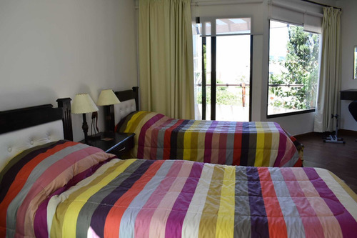 Imagen 5 de 13 de Casa Con Vista Al Mar , Piscina , 3 Dormitorios , 3 Baños