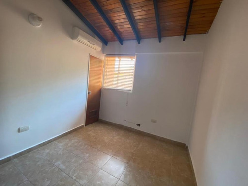 Imagen 10 de 13 de Townhouse En Alquiler Manantial Naguanagua Valencia