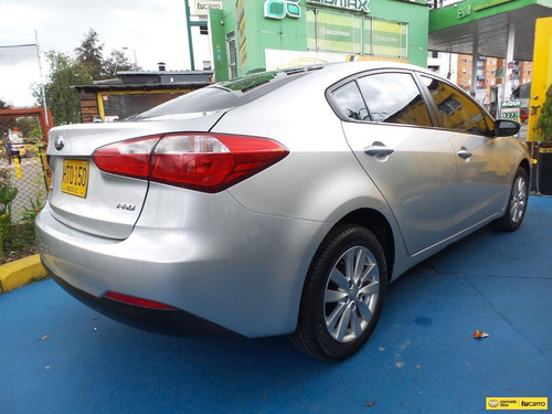 Imagen 8 de 15 de Kia Cerato Pro Ex