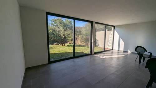 Hermosa Casa En Altozano, 4 Recámaras, 4 Baños Completos, Cto Servicio Con Baño