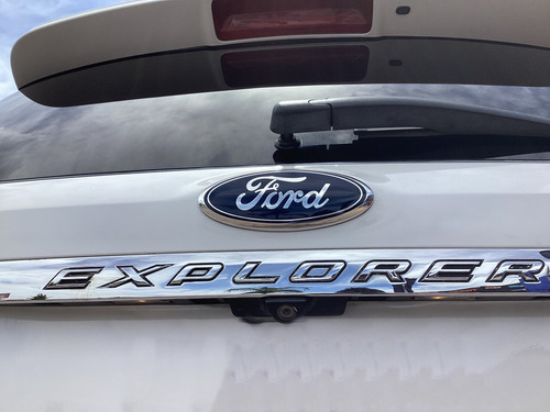 Ford Explorer 4.0 Limited V6 Sync 4x2 Mt