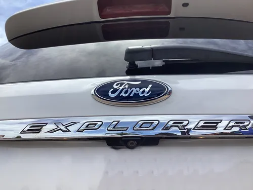 Ford Explorer 4.0 Limited V6 Sync 4x2 Mt