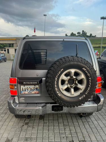 Mitsubishi Montero Dakar Sincronica 4x4