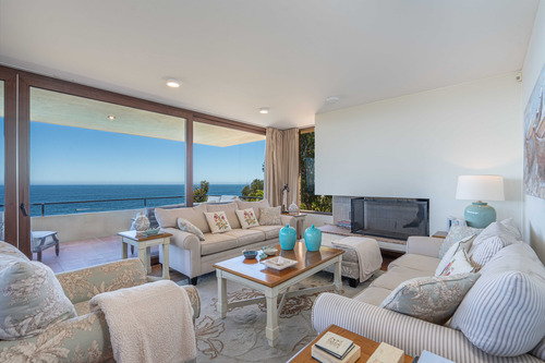 Casa Con Excelente Ubicación En Zapallar