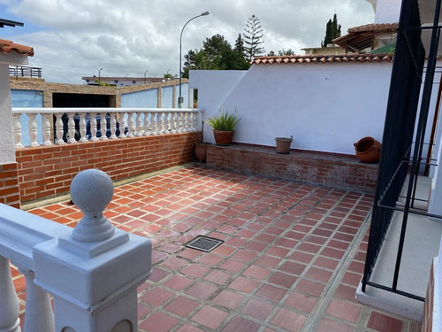 Venta De Casa En Alto Prado Jlrp Mls 26-286
