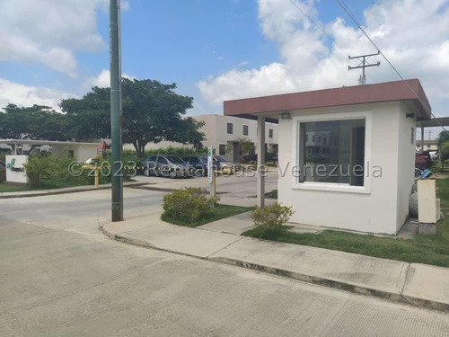 Excelente Oportunidad De Inversión En Casa Dúplex En Venta En La Urb Terraza De Ensenada Barquisimeto Rah Ve