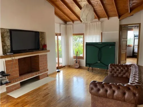 Casa Independiente En Rionegro Con Piscina Y Jacuzzi Para La Venta
