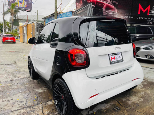 Imagen 4 de 11 de Smart Fortwo 2017 8.9l Prime Turbo . At