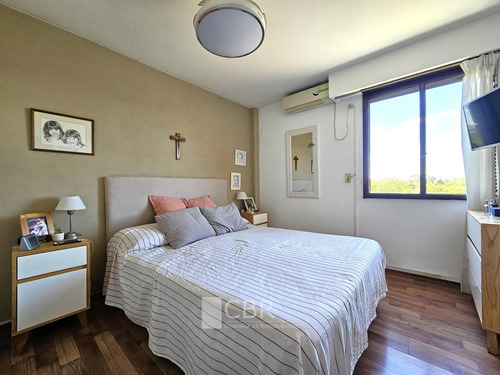 Impecable Dpto. De 3 Amb. En Torre - Muy Luminoso Con Vistas Abiertas!