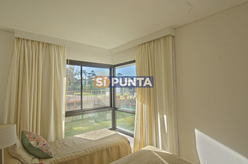 Imagen 15 de 18 de Apartamento De 3 Dormitorios En Playa Brava