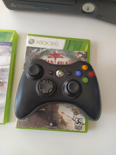 Xbox 360 Slim Sin Disco Duro + Joystick + 2 Juegos + Fuente