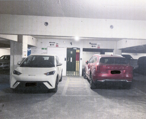 2 Estacionamientos Lado 2do Nivel Lado Ascensor 230 Uf C/u
