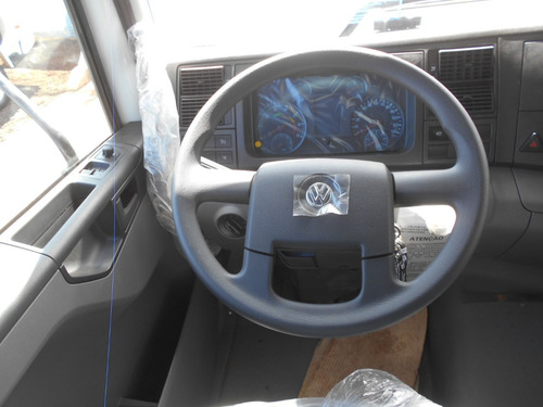 Imagem 7 de 25 de Vw Volkswagen 24280 Branco 2022 Roll-on