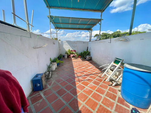 Casa En Venta En El Oeste De Barquisimeto Cod: 25-16698 Jpg