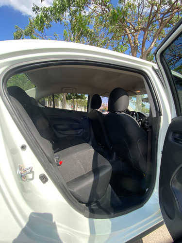 Mirage G4 2024 Versión Gls Cvt Color Blanco
