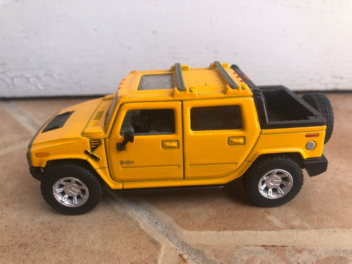 Kinsmart - Hummer H2 Sut - Escala 1/40