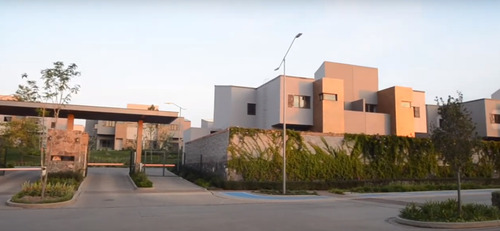 Casa En Renta En Altozano El Nuevo Querétaro, Querétaro, Querétaro
