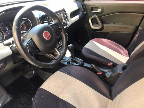 Imagem 8 de 10 de Fiat Toro 1.8 16v Evo Flex Freedom 4x2 2018