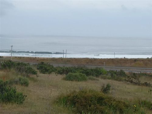 Gran Sitio En Primera Linea Del Condominio, Frente Al Mar