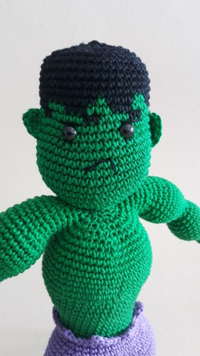 Boneco O Incrível Hulk Em Amigurumi - Crochê
