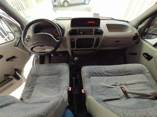 Renault Master 2.5 Dci Minibus L3h2 16 Lugares 16v Diesel