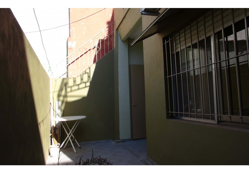 Venta Ph 2 Amb Con Patio. Av Castañares 4700. Villa Lugano. Caba.