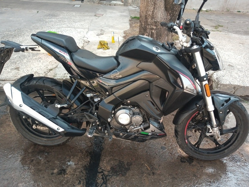 Imagen 5 de 15 de Benelli 180s