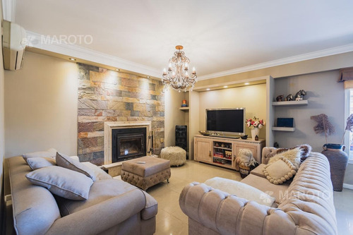 Imagen 9 de 30 de Casa En Venta En Barrio San Lucas Con Cuatro Dormitorios - Maroto Propiedades