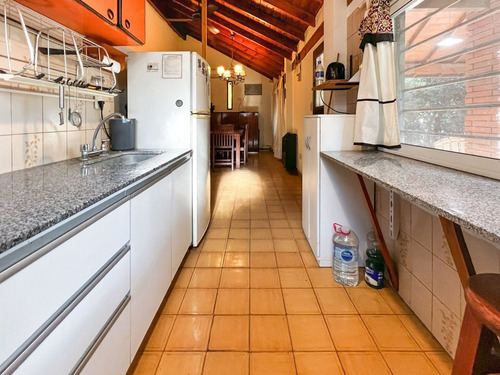 Casa Quinta Venta Barrio 9 De Abril E. Echeverria