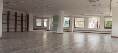 Oficina En Arriendo En Chico Norte. Cod A1105066