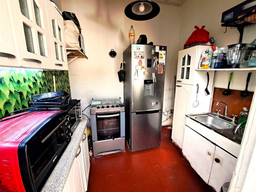 Casa En Venta De 3 Dorm. En Comuna De Santiago