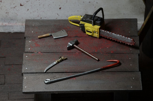 Ultimate Leatherface - 7¨ Action Fig - Texas Chainsaw Case 6