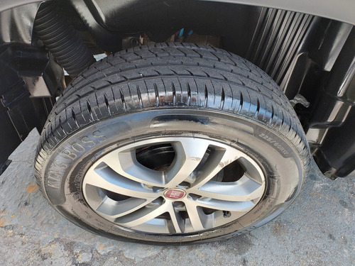 Fiat Toro 2.4 Volcano 16v Flex 4x2 Aut. 4p