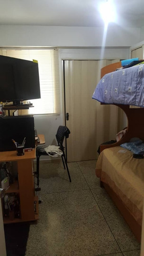 Imagen 9 de 11 de Apartamento Remodelado En Av San Martin