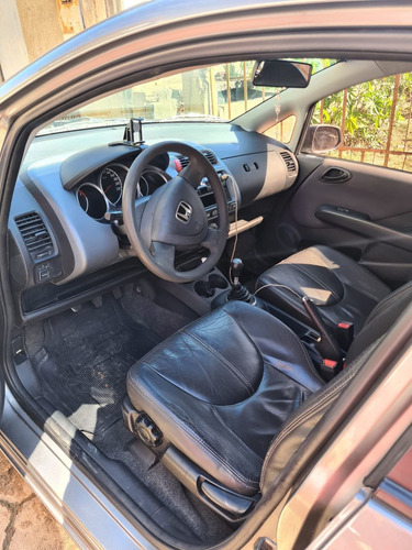 Imagem 6 de 13 de Honda Fit 2004 1.4 Lx 5p