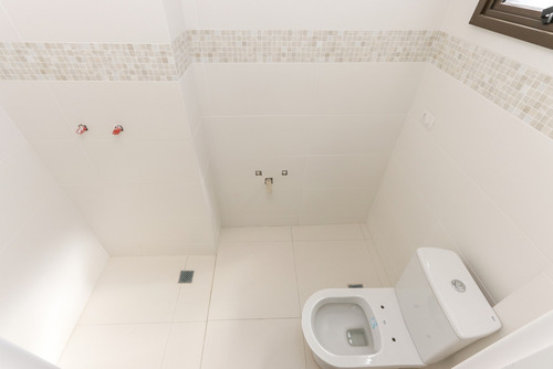 Imagem 26 de 30 de Apartamento De 3 Quartos Com Suíte, 92 M² De Área Privativa, 2 Vagas De Garagem, Em Localização Privilegiada No Bairro - Pr - Ap0013_v6