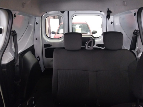 Kangoo Express 2025 Utilitaria 5 Asientos Furgon (jis)