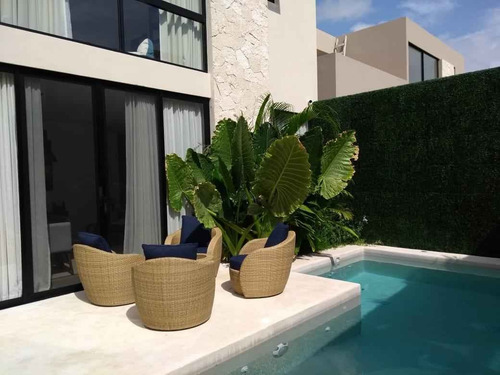 Casa En Privada En Playa Del Carmen