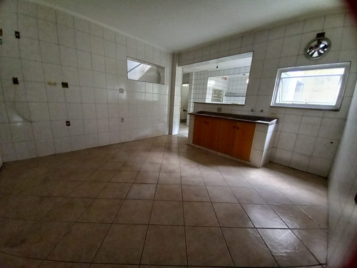 Casa Com 120 De Área Construída