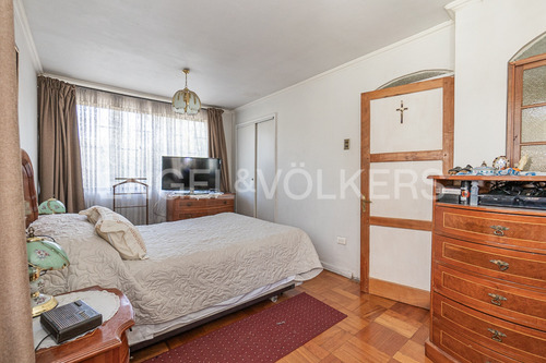 Casa 2 Pisos 2d + Servicios Sucre/lyon