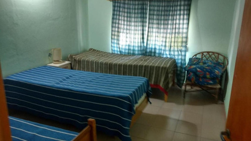 Casa En Venta - 2 Dormitorios 1 Baño - Cochera - 50mts2 - Mar Del Tuyú